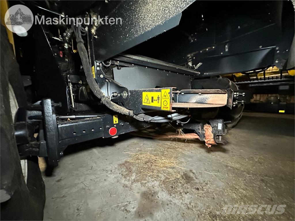 New Holland CX8070 Elevation حصادات