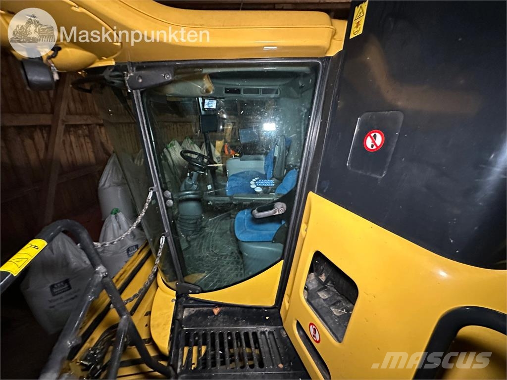 New Holland CX8070 Elevation حصادات
