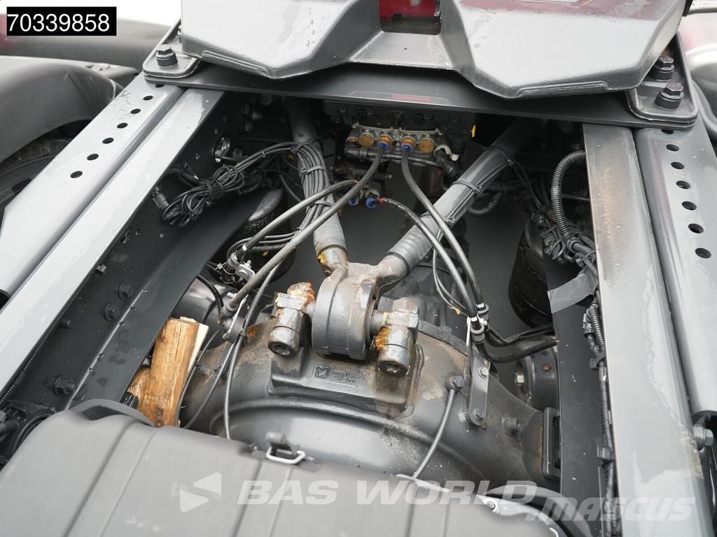 Iveco S-Way 500 4X2 NEW! Retarder 2xTanks Full-Air ACC N وحدات الجر