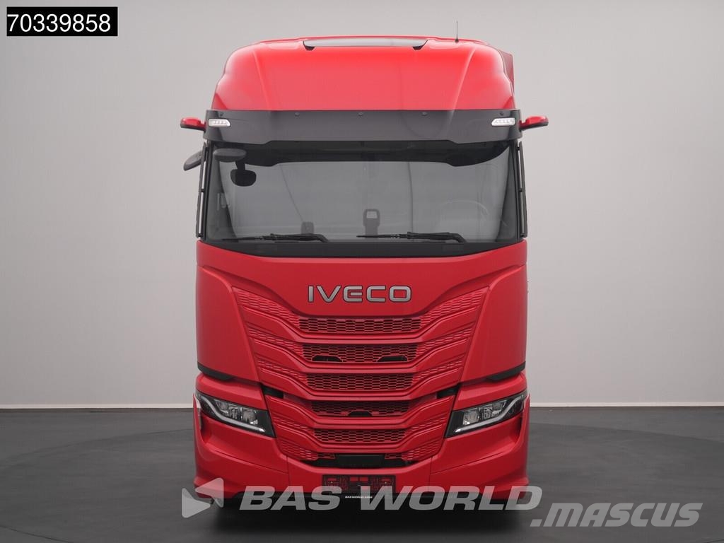 Iveco S-Way 500 4X2 NEW! Retarder 2xTanks Full-Air ACC N وحدات الجر