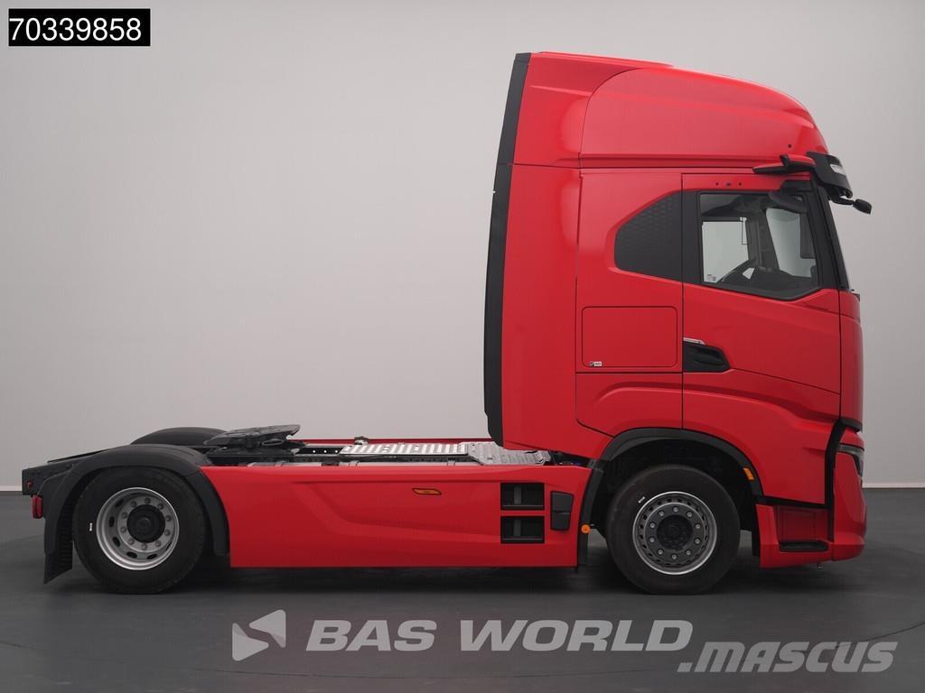 Iveco S-Way 500 4X2 NEW! Retarder 2xTanks Full-Air ACC N Vlačilci