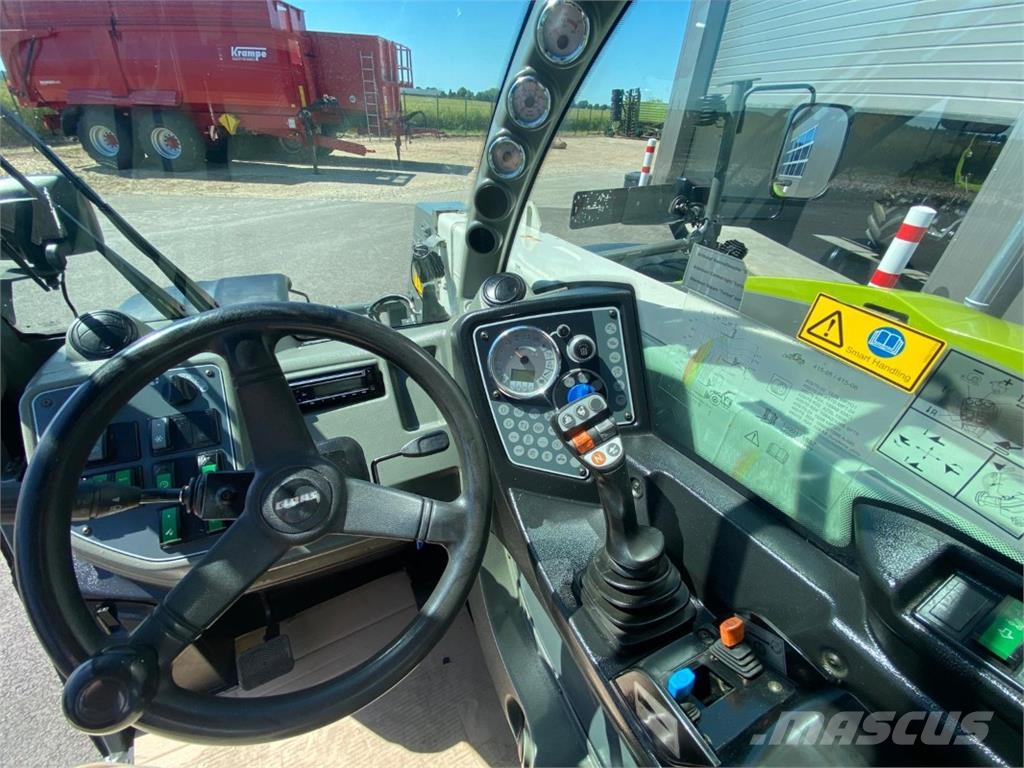CLAAS Scorpion 7035 VariPower مناولات متداخلة