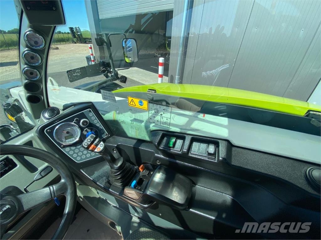 CLAAS Scorpion 7035 VariPower مناولات متداخلة
