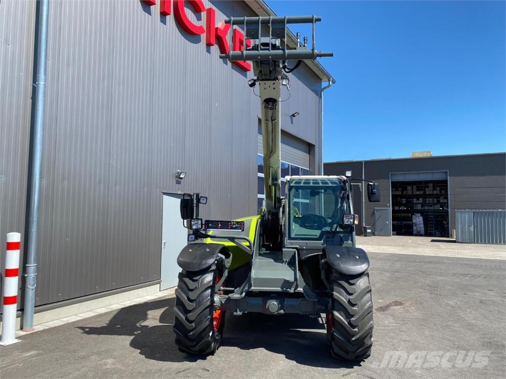 CLAAS Scorpion 7035 VariPower مناولات متداخلة