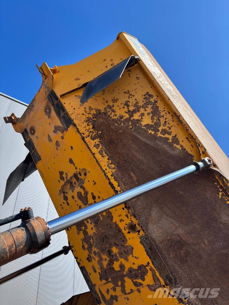 Volvo A 40 F TAILGATE 연결식 홀러