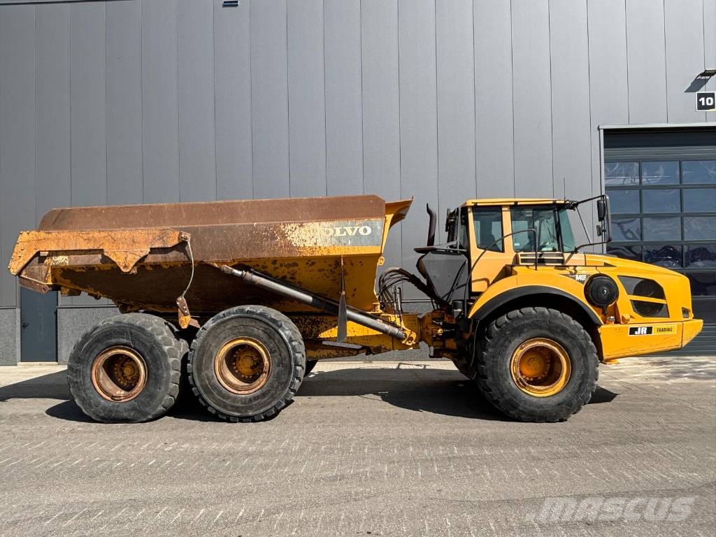 Volvo A 40 F TAILGATE 연결식 홀러