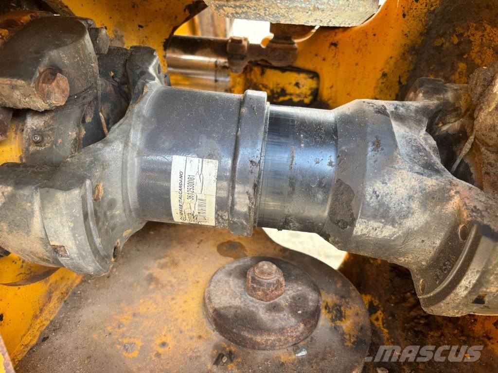 Volvo A 40 F TAILGATE 연결식 홀러
