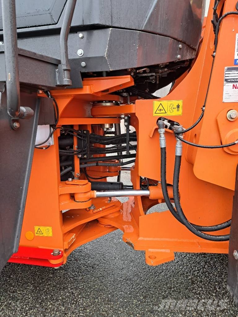 Hitachi ZW250-6 لوادر بعجل