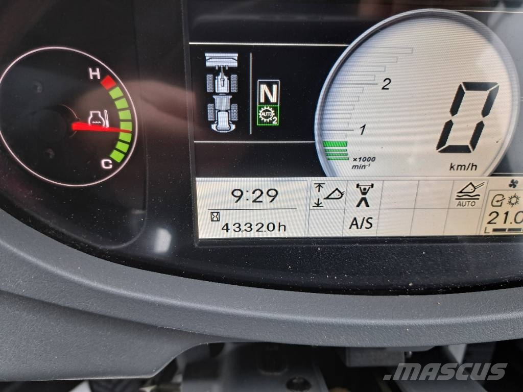Hitachi ZW250-6 لوادر بعجل