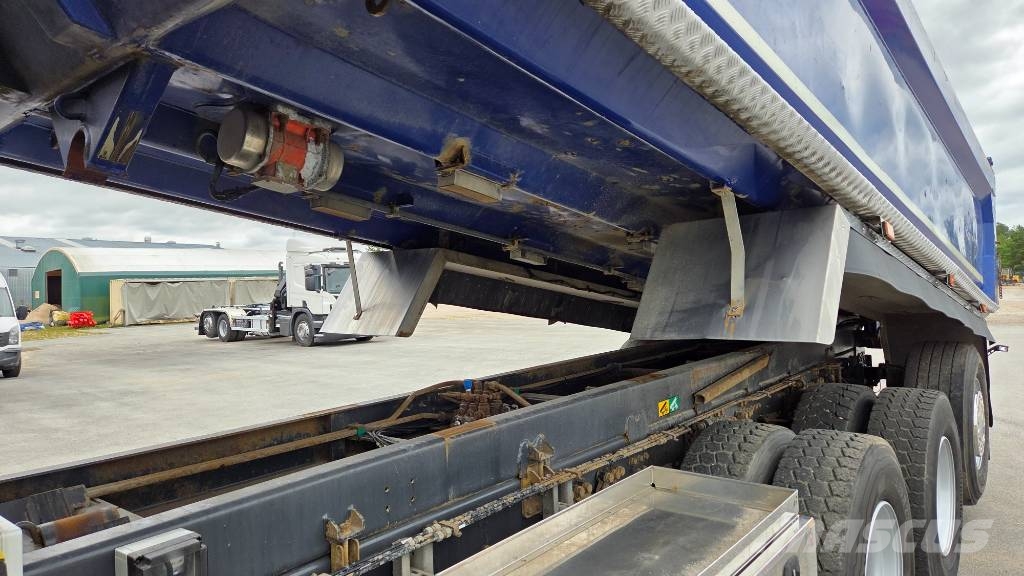 Scania G490 8X4*4 Savivarčių priekabų vilkikai