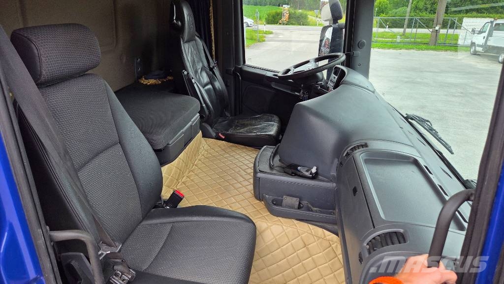 Scania G490 8X4*4 Savivarčių priekabų vilkikai