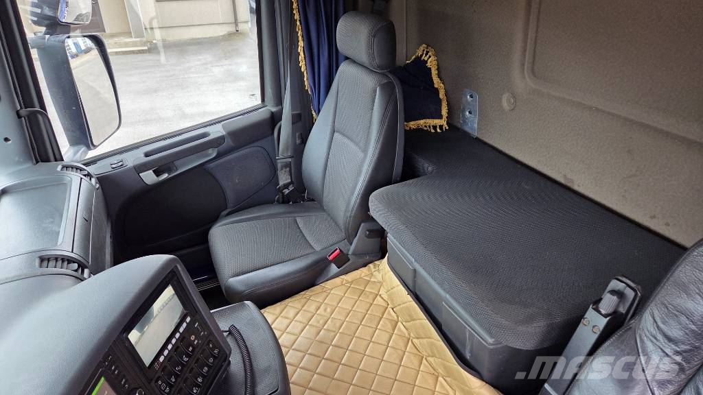 Scania G490 8X4*4 Savivarčių priekabų vilkikai