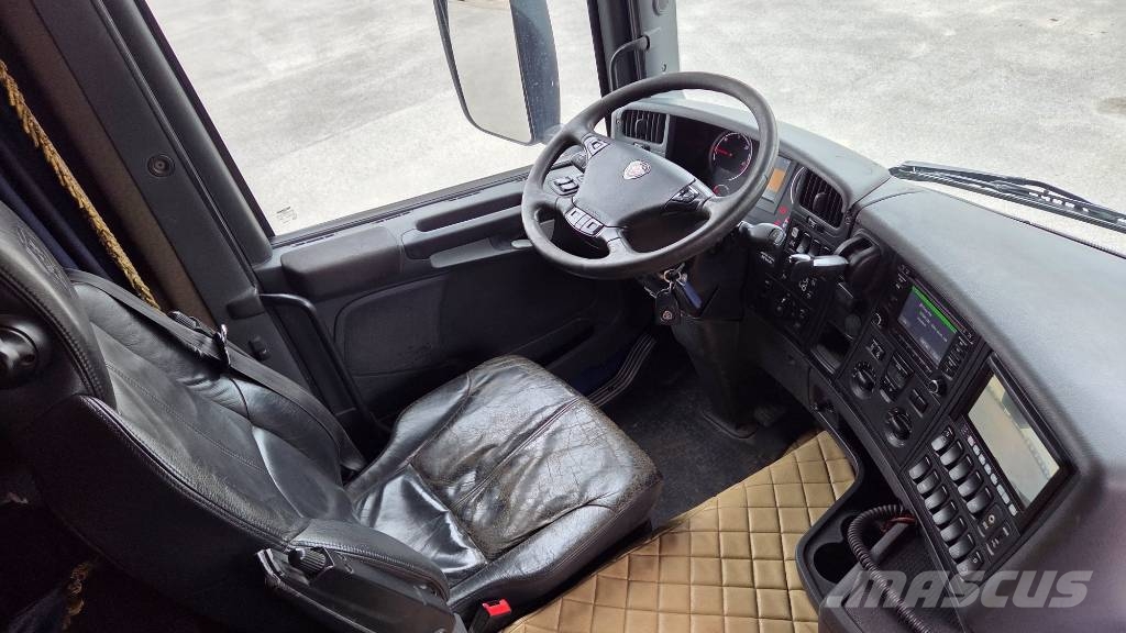 Scania G490 8X4*4 Savivarčių priekabų vilkikai