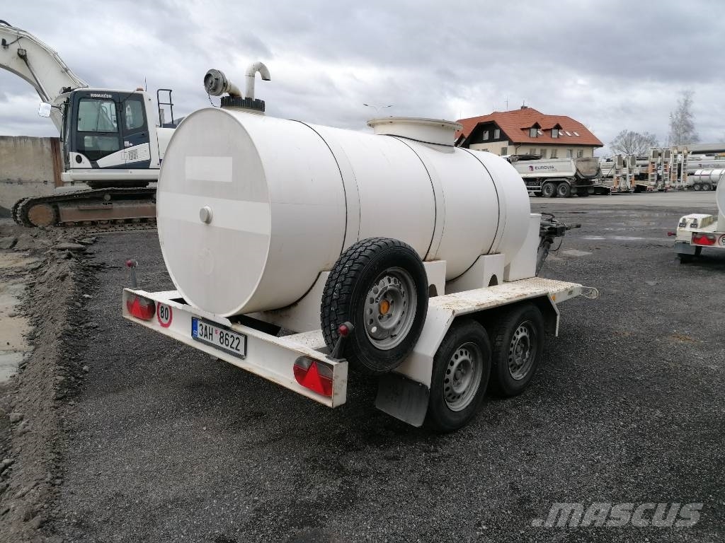 MOS ŠITBOŘICE SPOL. S.R.O. NU 35-804 Tankwagen