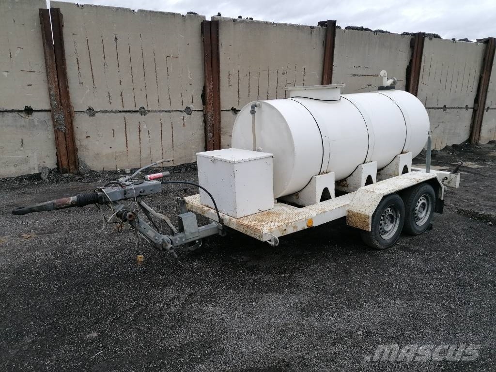 MOS ŠITBOŘICE SPOL. S.R.O. NU 35-804 Tankwagen