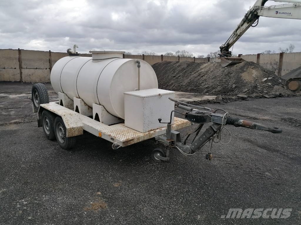 MOS ŠITBOŘICE SPOL. S.R.O. NU 35-804 Tankwagen