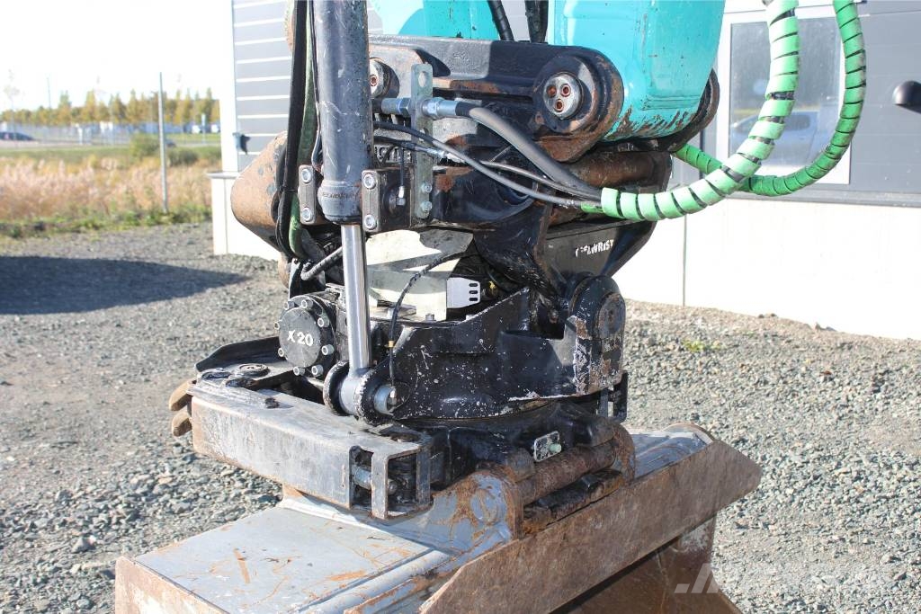 Kobelco SK 140 SR LC Bagri goseničarji