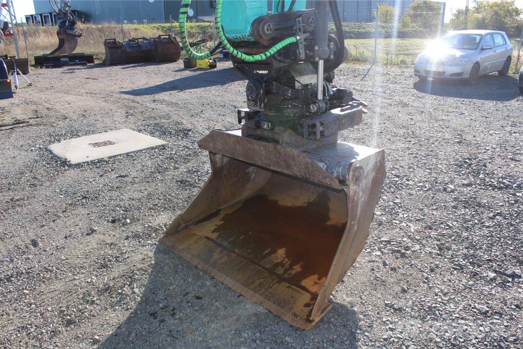 Kobelco SK 140 SR LC Bagri goseničarji