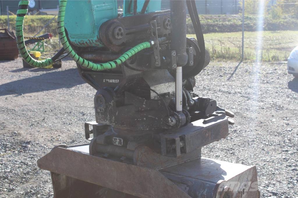 Kobelco SK 140 SR LC Bagri goseničarji