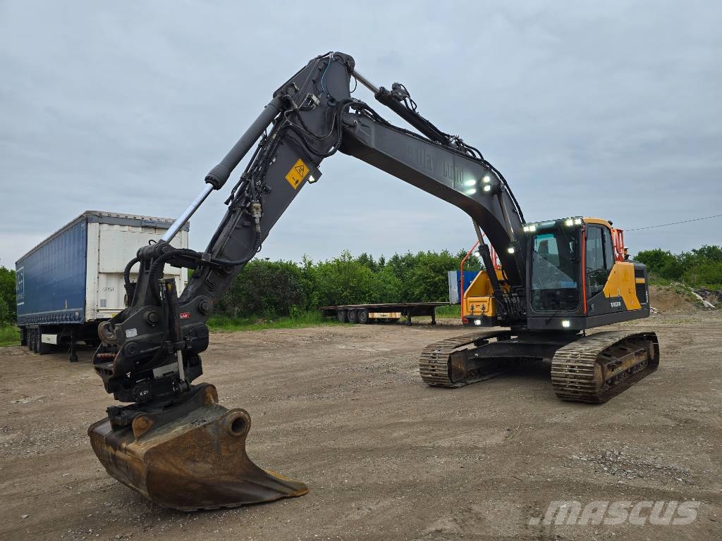 Volvo EC 220 E Rupsgraafmachines