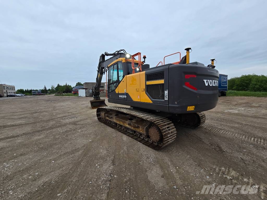 Volvo EC 220 E Rupsgraafmachines