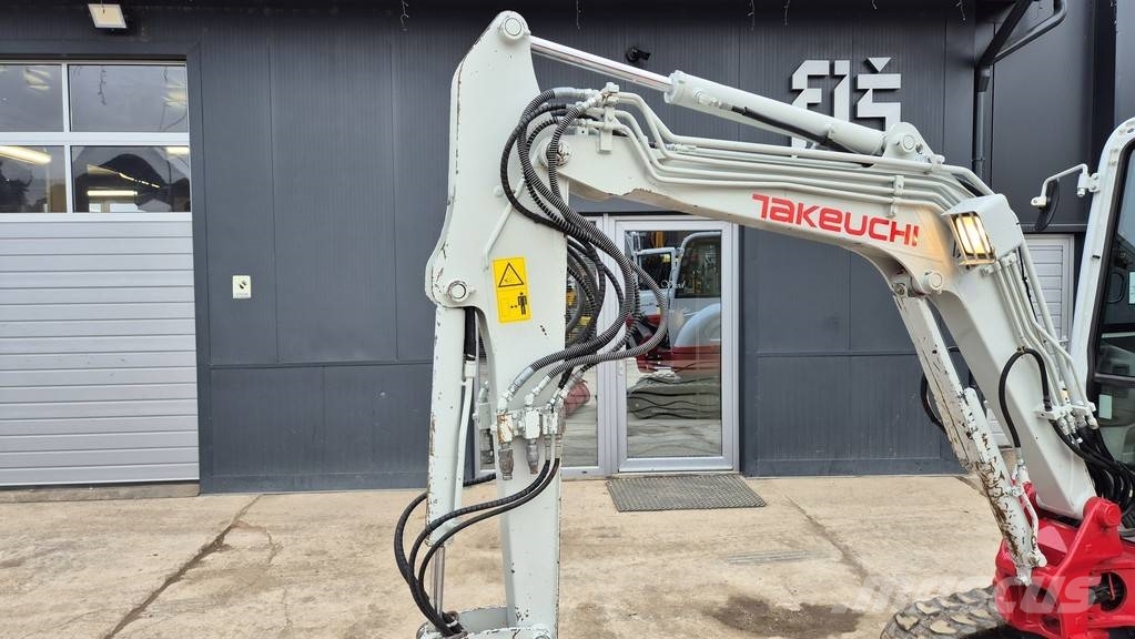 Takeuchi TB230 - POWERTILT - 4X BUCKETS - 2017 YEAR Minigravemaskiner