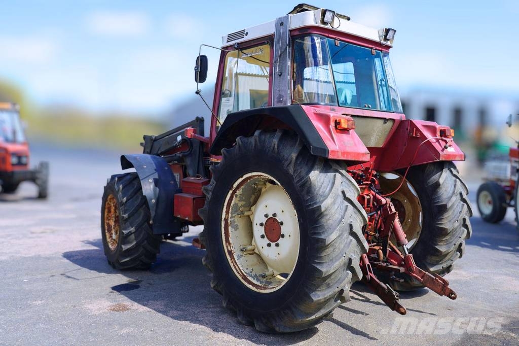 International 955 AXL / DAT697 Traktorji