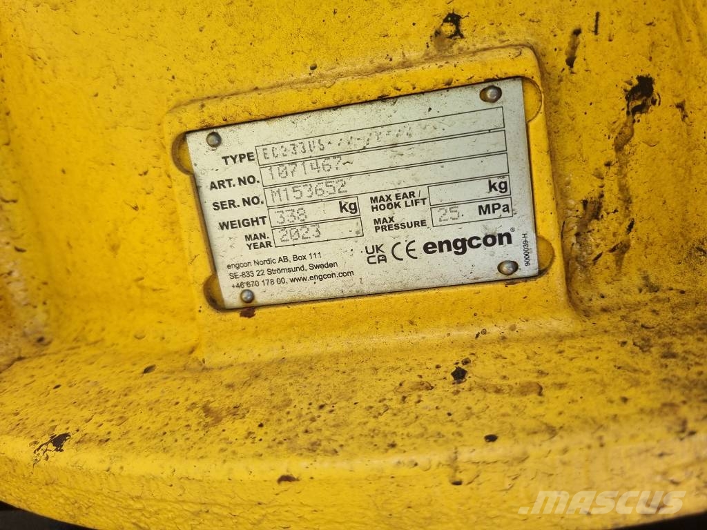 Hyundai HX 300 L Excavadoras sobre orugas