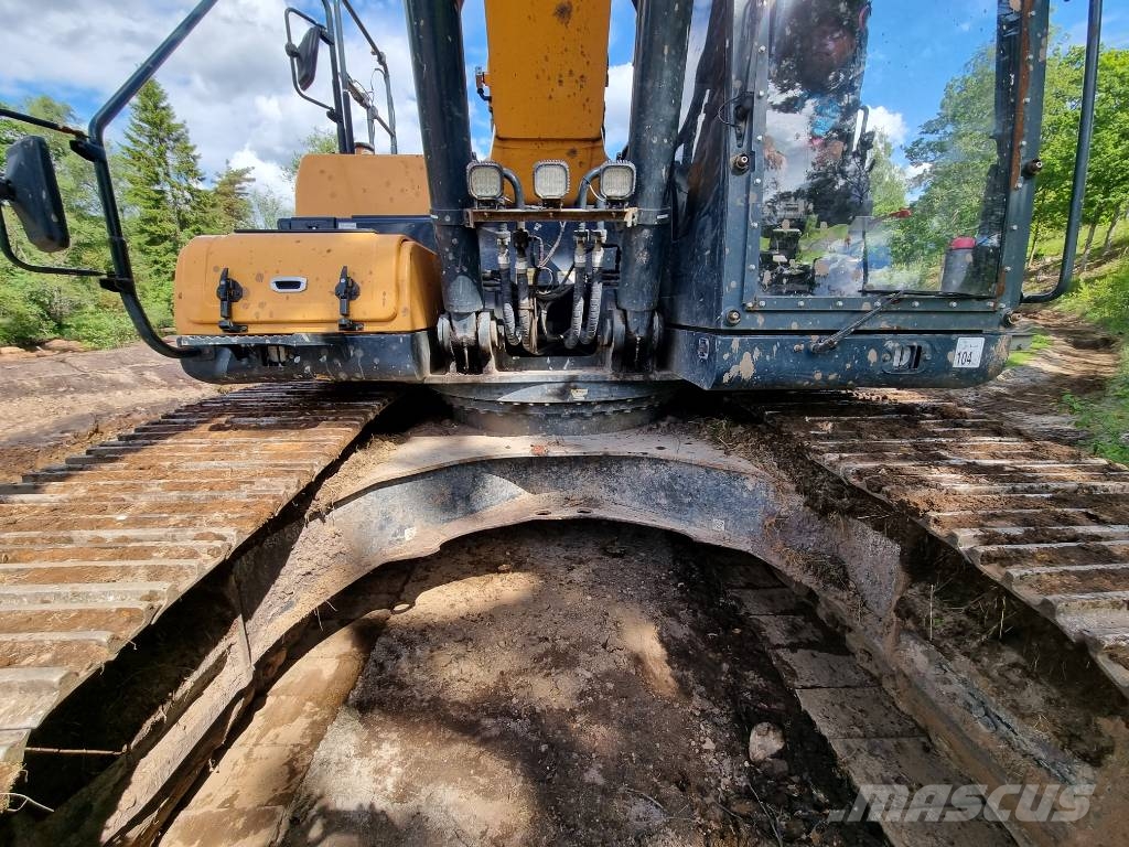 Hyundai HX 300 L Excavadoras sobre orugas