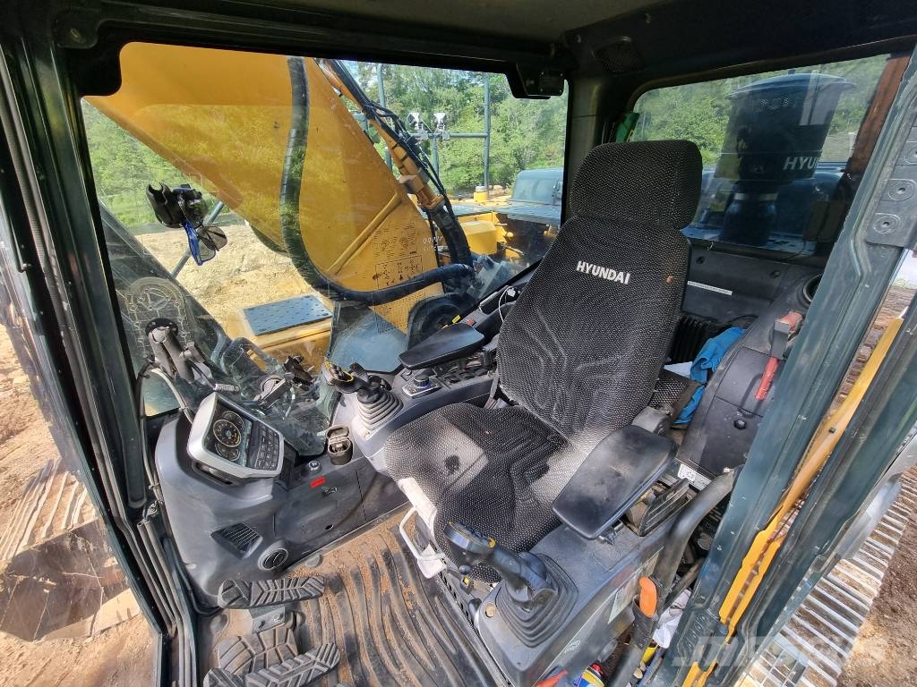 Hyundai HX 300 L Excavadoras sobre orugas
