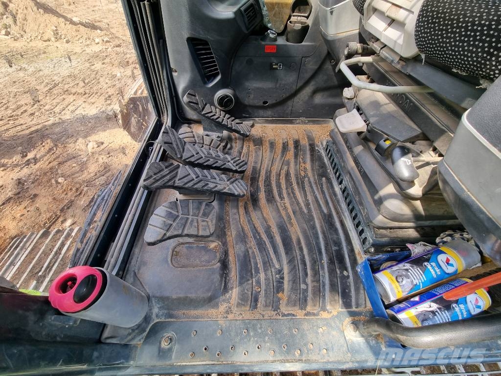 Hyundai HX 300 L Excavadoras sobre orugas