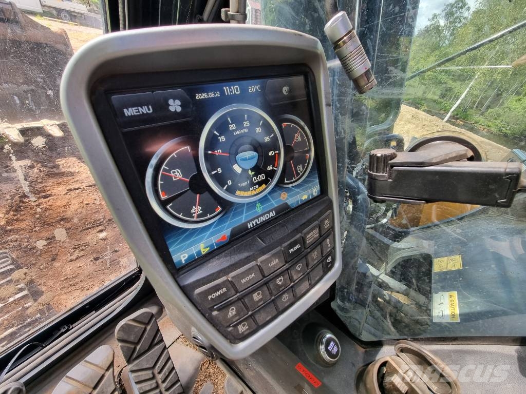 Hyundai HX 300 L Excavadoras sobre orugas