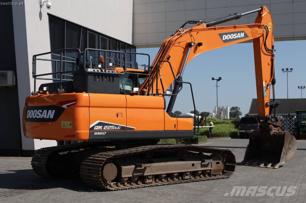 Doosan DX225LC-7 Excavadoras sobre orugas