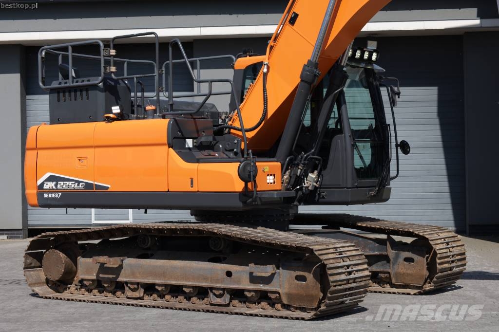 Doosan DX225LC-7 Excavadoras sobre orugas