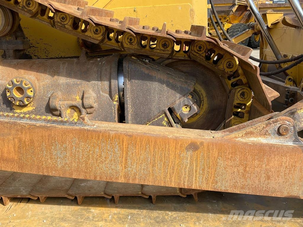 CAT D6TLGP Buldooserid