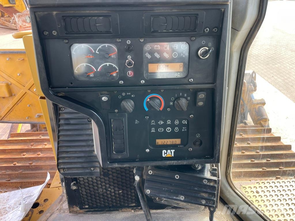 CAT D6TLGP Buldooserid