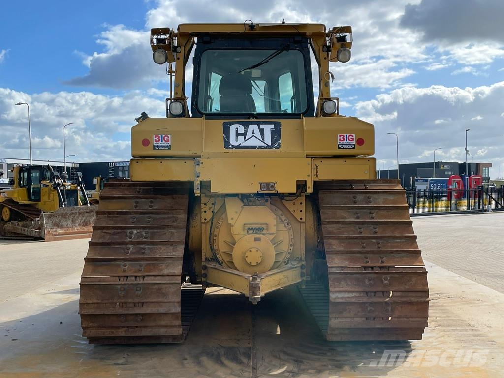 CAT D6TLGP بلدوزرات مجنزرة