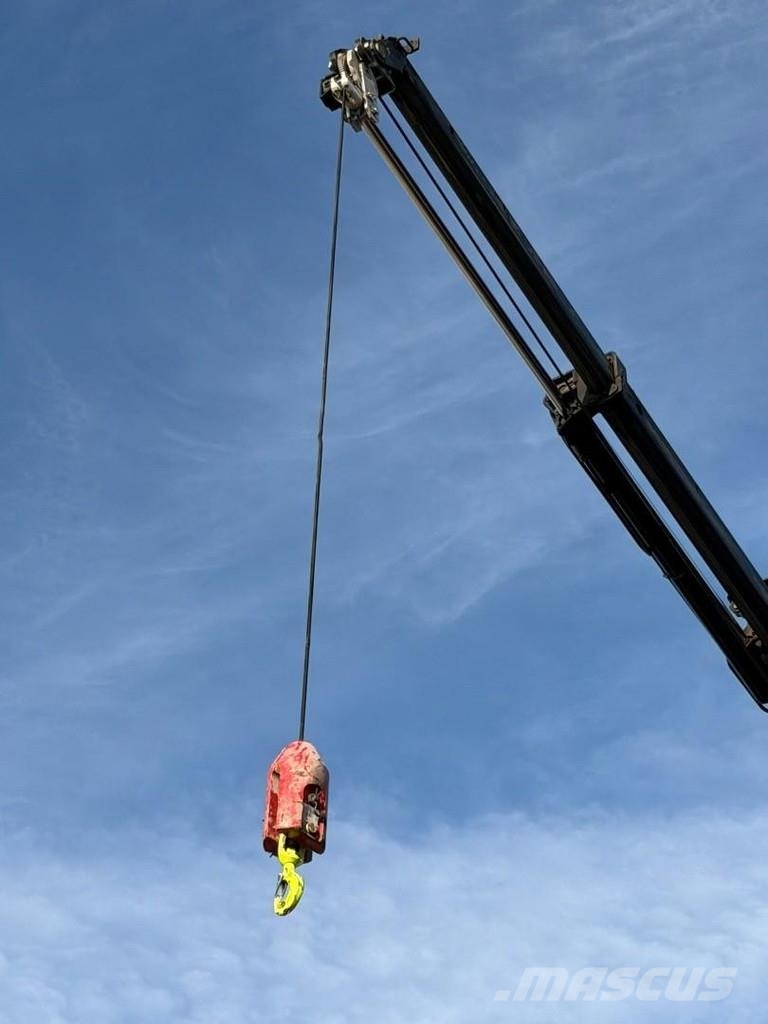 Volvo FH 420 8x4 TRIDEM + (31m!) CRANE HIAB 858 E-7 + JI Gru per tutti i terreni