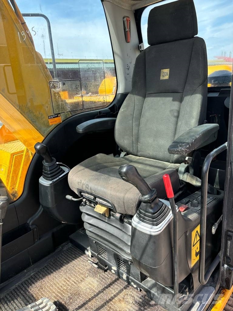 JCB JS 160 LC Paletli ekskavatörler