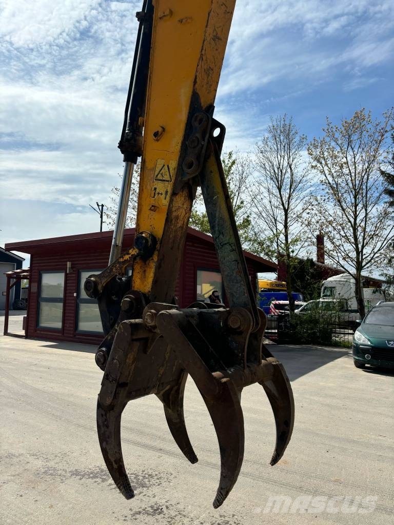 JCB JS 160 LC Paletli ekskavatörler
