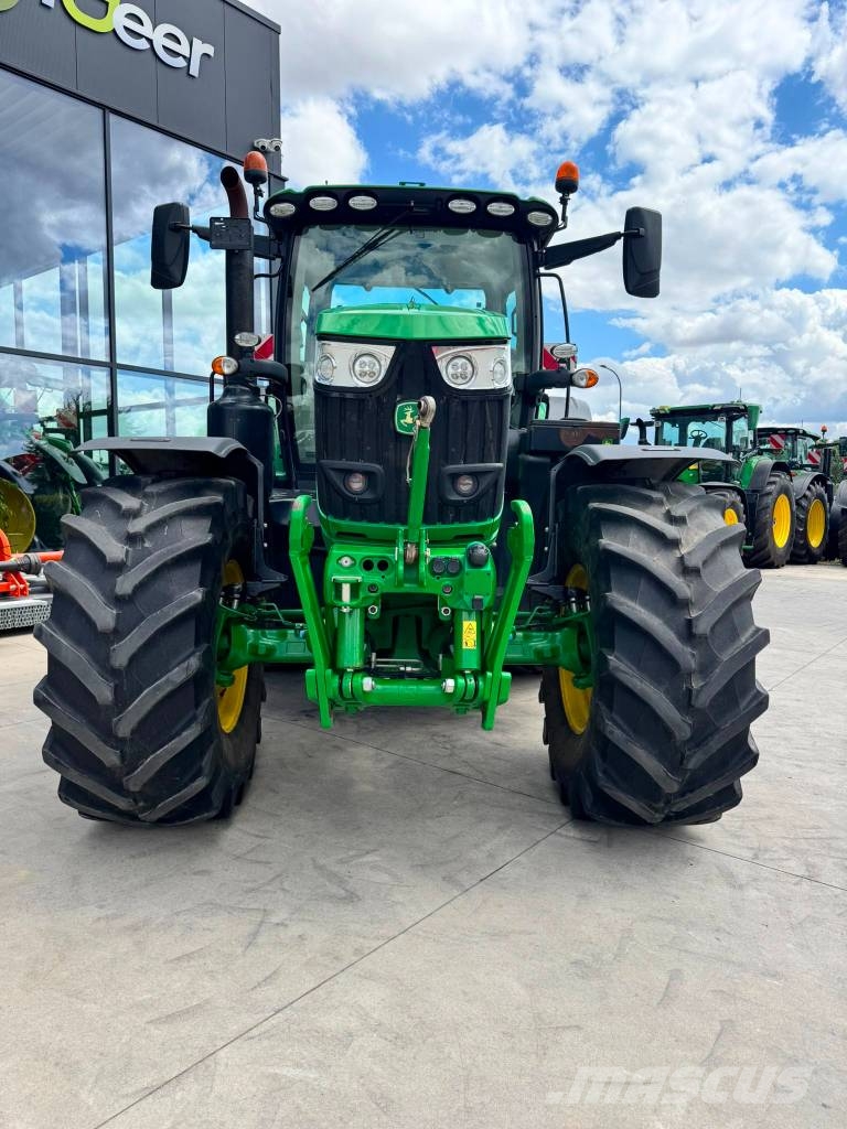 John Deere 6175 R Tractoren