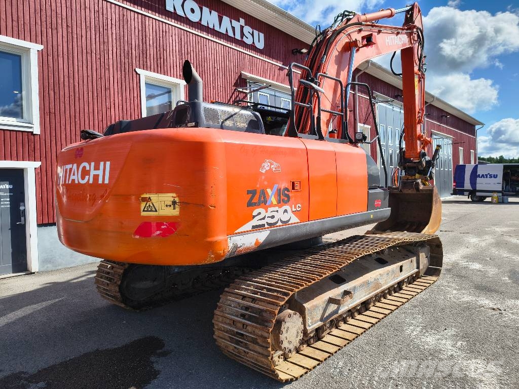 Hitachi ZX 250 LC-6 Telakaivukoneet