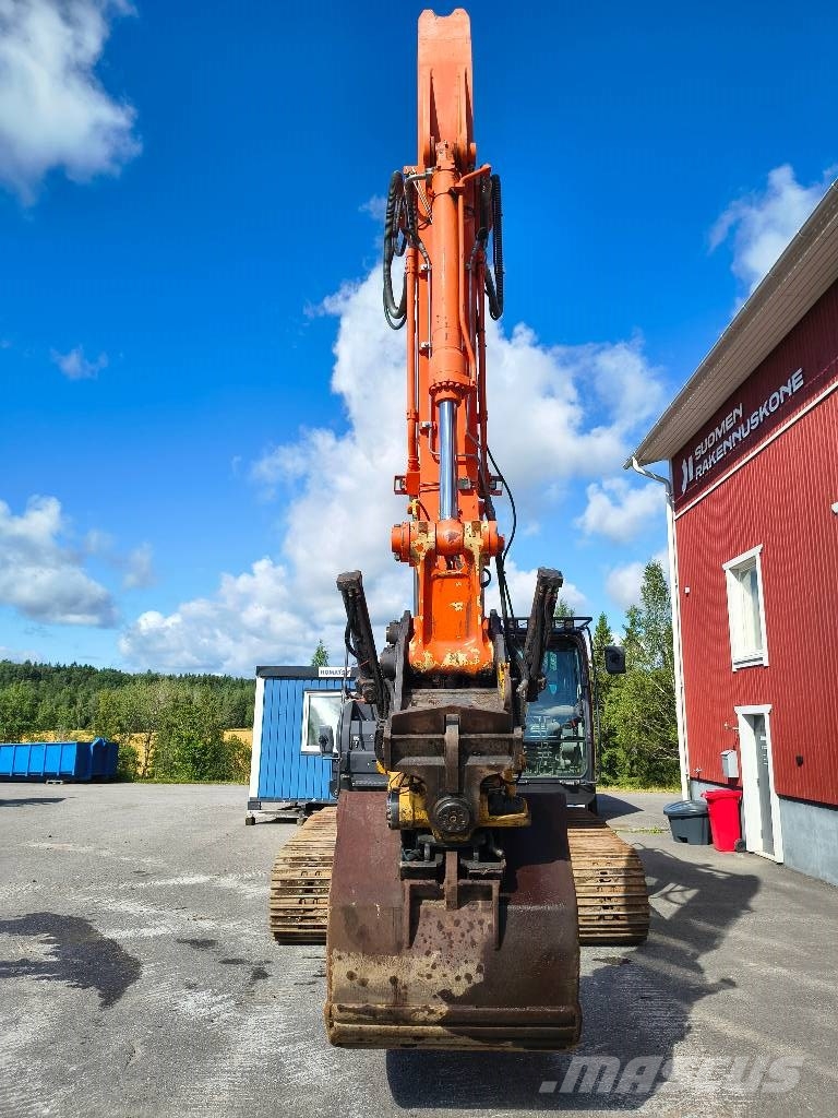 Hitachi ZX 250 LC-6 Telakaivukoneet