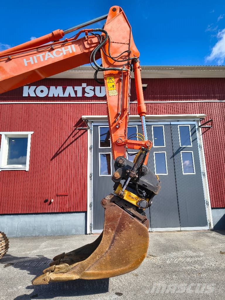 Hitachi ZX 250 LC-6 Telakaivukoneet