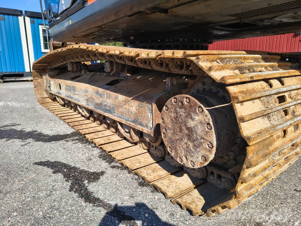 Hitachi ZX 250 LC-6 Telakaivukoneet