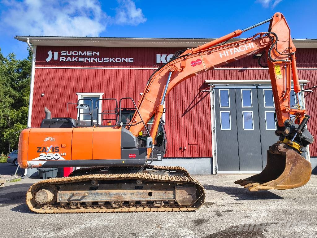 Hitachi ZX 250 LC-6 Telakaivukoneet