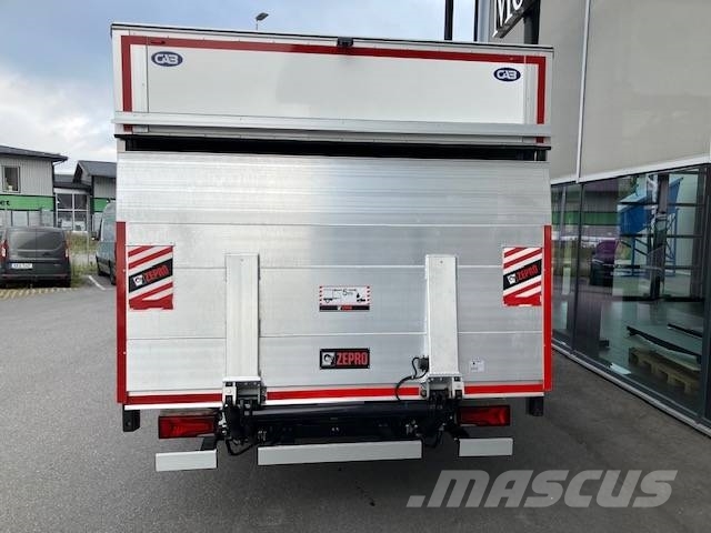 Fuso eCanter 8,55 ton Transportskåp Camiones con caja de remolque