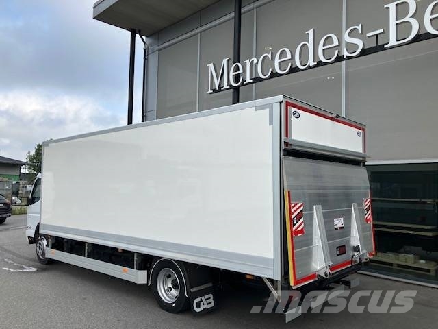 Fuso eCanter 8,55 ton Transportskåp Camiones con caja de remolque