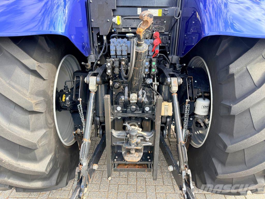 New Holland T7.270AC Blue Power Stage V Traktori