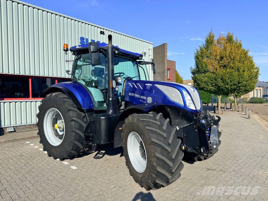 New Holland T7.270AC Blue Power Stage V Traktori